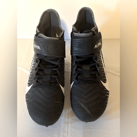 Nike Alpha Black and White Football Cleats Men’s
Size 8.5 - Picture 4 of 9